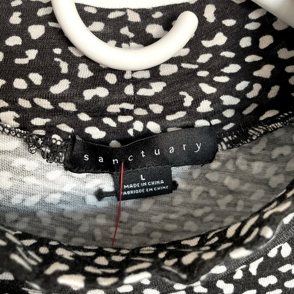 Sanctuary Animal Print Lightweight Turtleneck Top - Size L - Picture 5 of 12